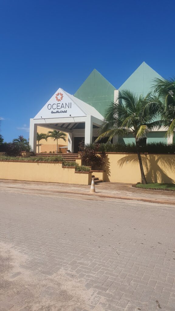  HOTEL OCEANI BEACH PARK  ESTACIONAMENTO
